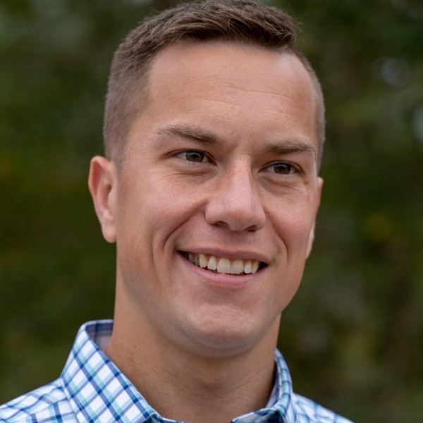Aaron Chatham Headshot (1)