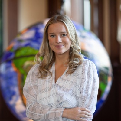 Suzanne Thomas Headshot