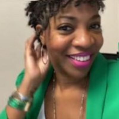 LeslieTolliver Headshot